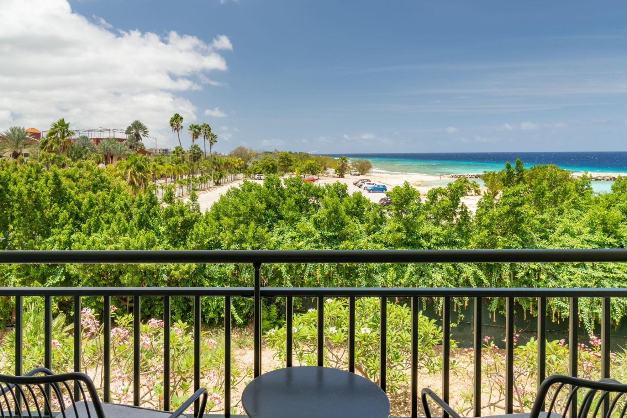 Curacao Marriott Beach Resort Willemstad Exterior photo