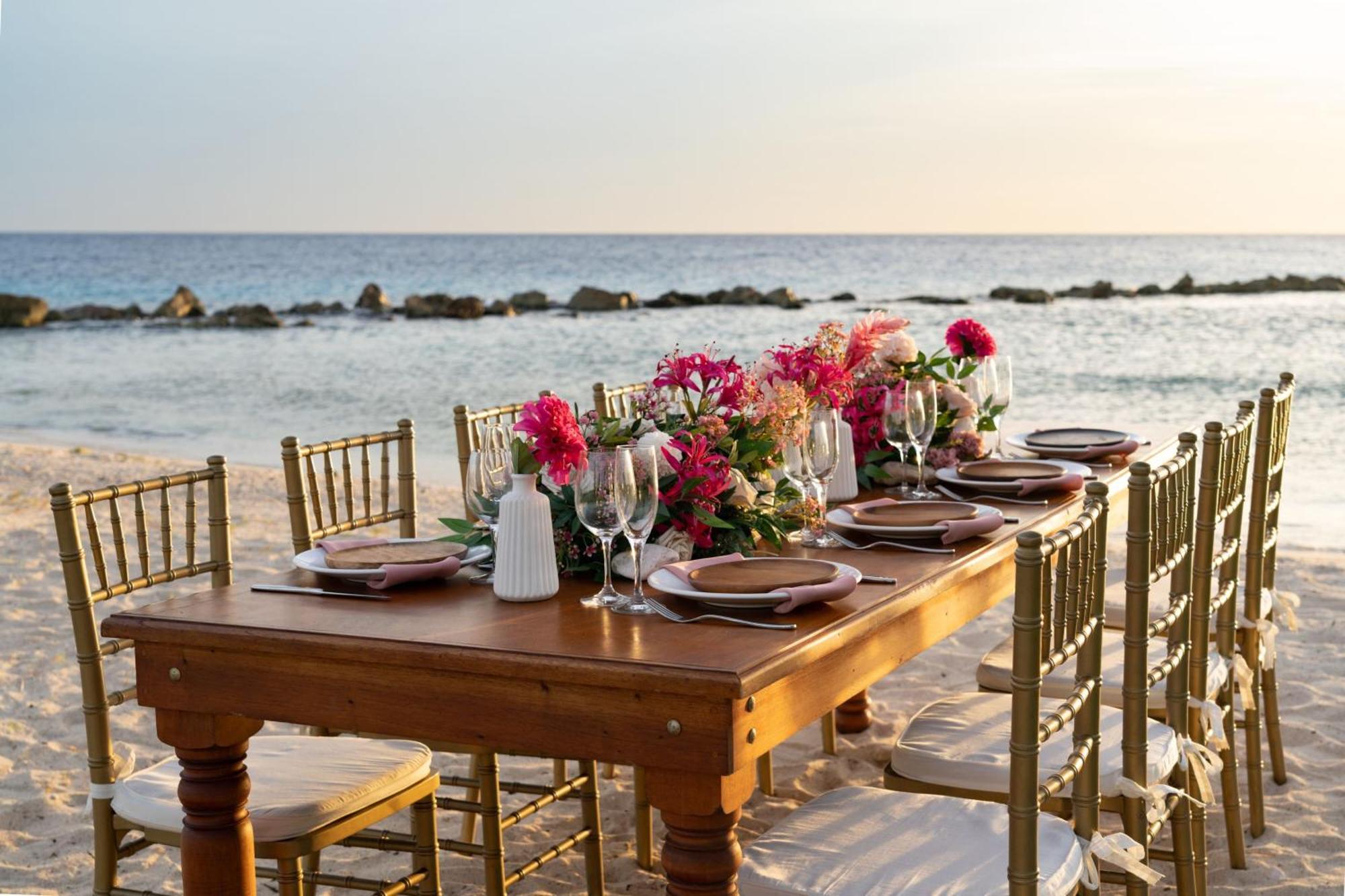 Curacao Marriott Beach Resort Willemstad Exterior photo